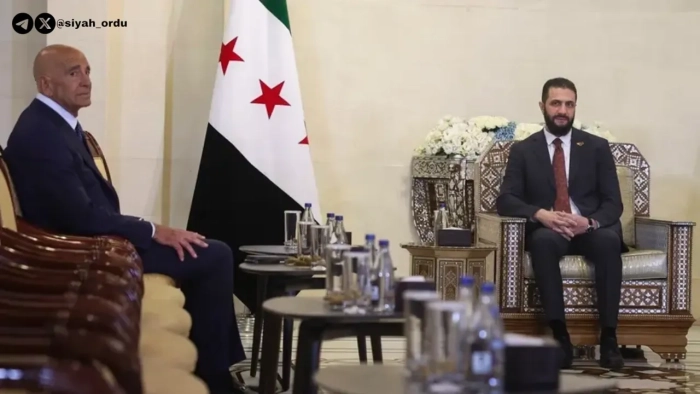 Barrack:  Suriye Şeriat politikasını gözden geçirmese parçalanır